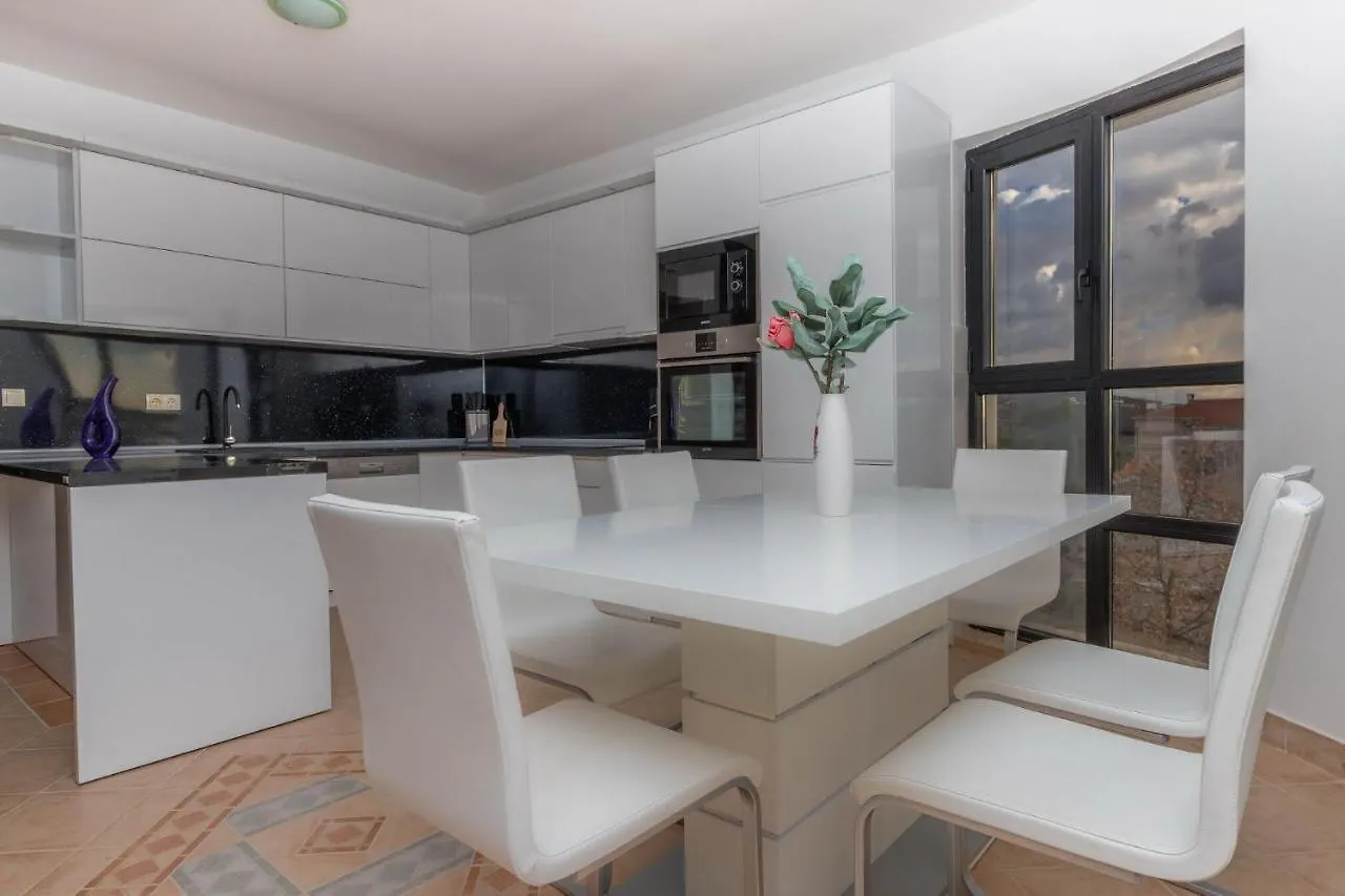 Apartments Vila Sani Crikvenica